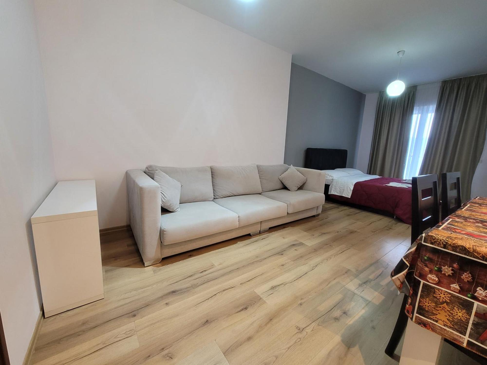 Haris Hotel Vlore Exterior photo