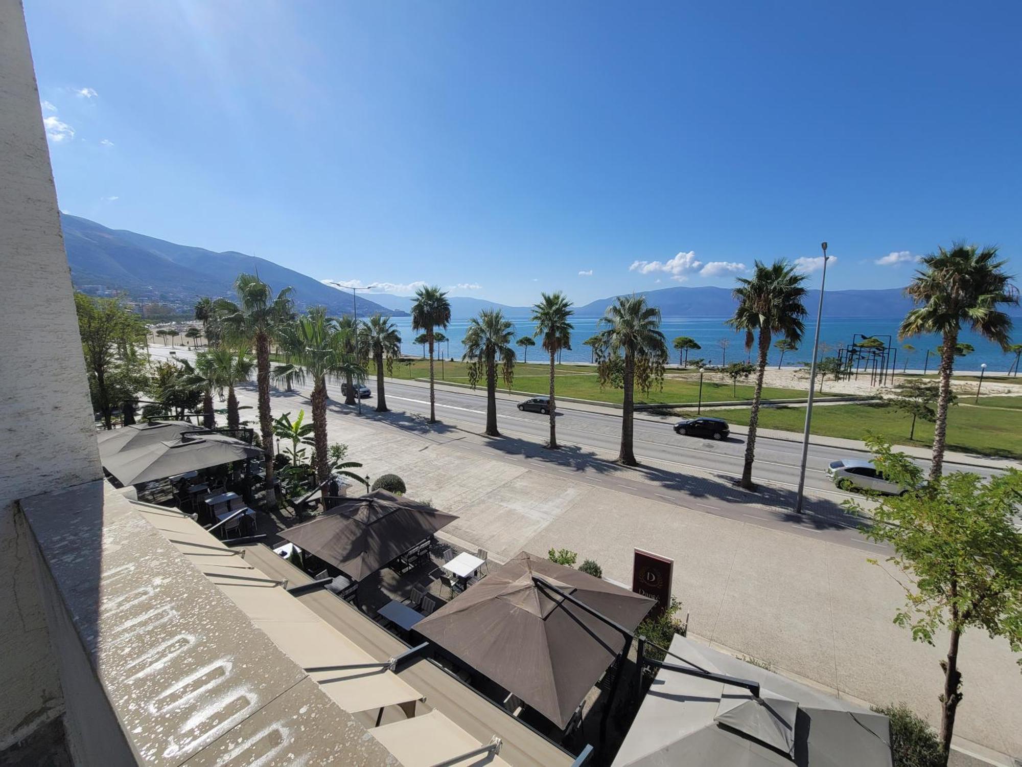 Haris Hotel Vlore Exterior photo